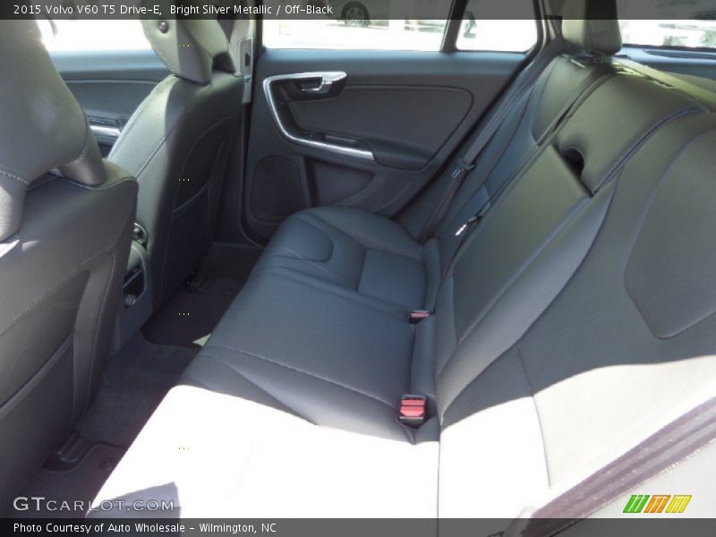 Bright Silver Metallic / Off-Black 2015 Volvo V60 T5 Drive-E