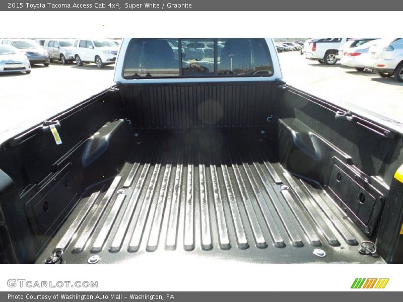 Super White / Graphite 2015 Toyota Tacoma Access Cab 4x4
