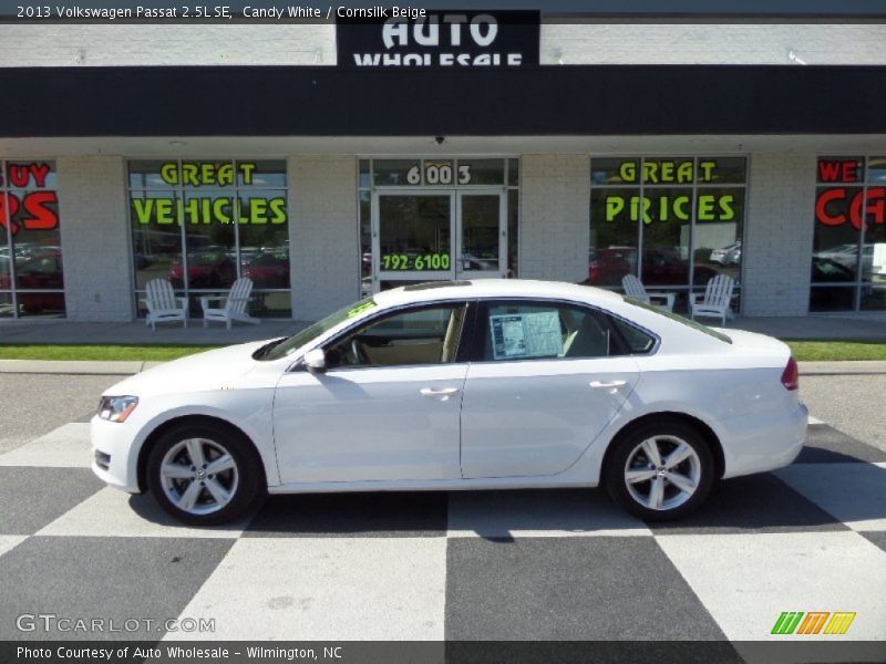 Candy White / Cornsilk Beige 2013 Volkswagen Passat 2.5L SE