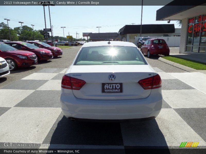 Candy White / Cornsilk Beige 2013 Volkswagen Passat 2.5L SE