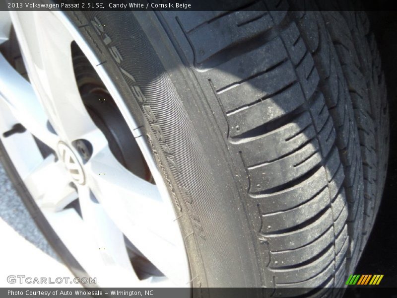 Candy White / Cornsilk Beige 2013 Volkswagen Passat 2.5L SE
