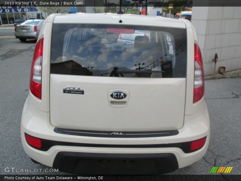 Dune Beige / Black Cloth 2013 Kia Soul 1.6
