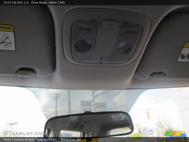 Dune Beige / Black Cloth 2013 Kia Soul 1.6