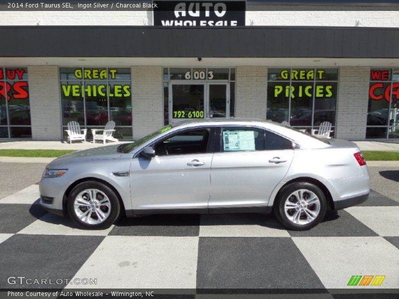 Ingot Silver / Charcoal Black 2014 Ford Taurus SEL