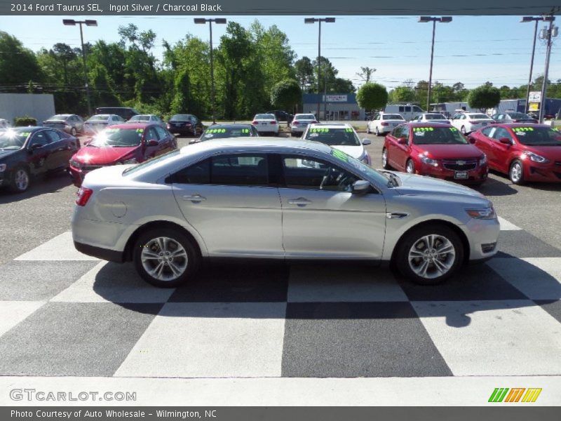 Ingot Silver / Charcoal Black 2014 Ford Taurus SEL