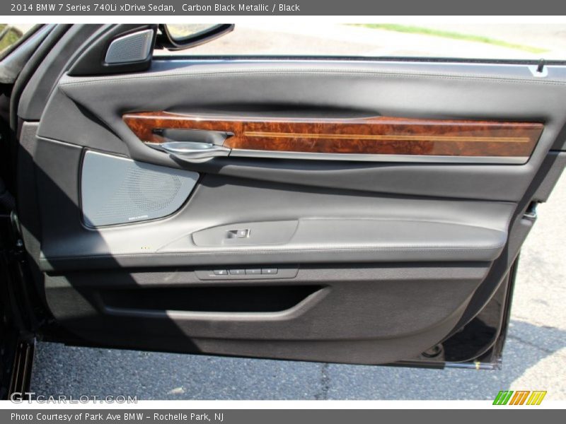 Door Panel of 2014 7 Series 740Li xDrive Sedan