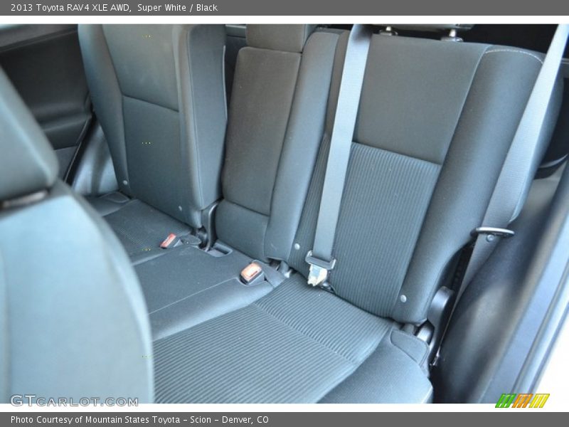 Super White / Black 2013 Toyota RAV4 XLE AWD