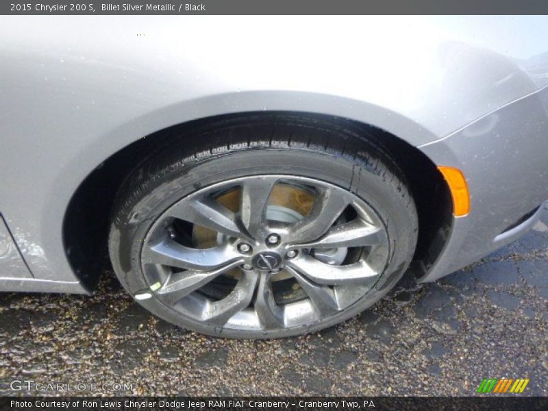 Billet Silver Metallic / Black 2015 Chrysler 200 S