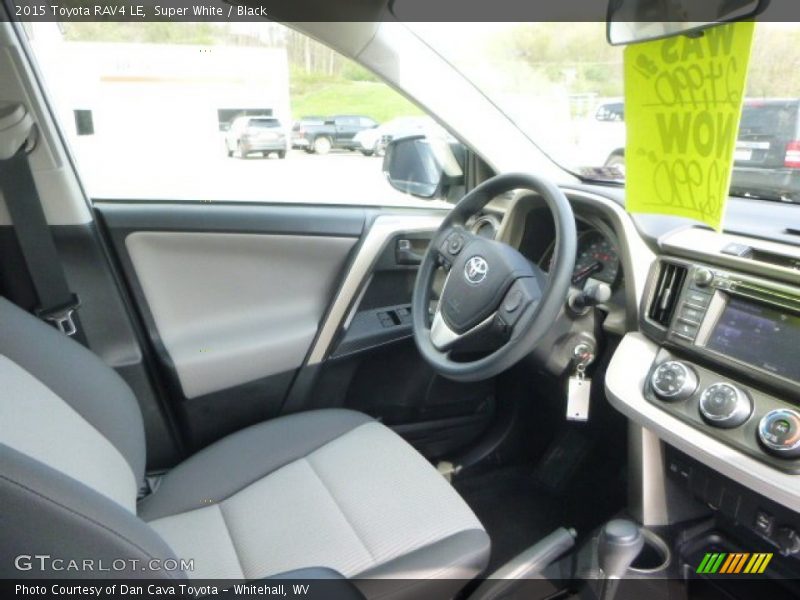 Super White / Black 2015 Toyota RAV4 LE