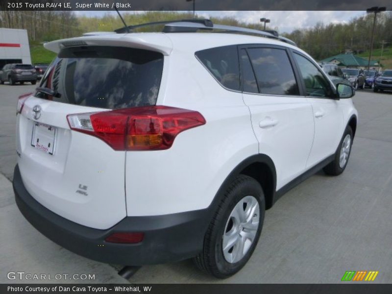 Super White / Black 2015 Toyota RAV4 LE