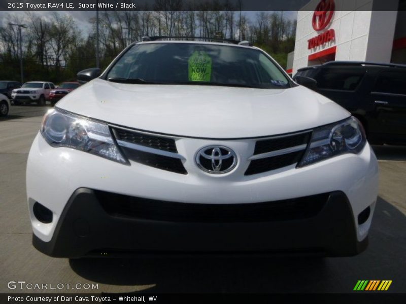 Super White / Black 2015 Toyota RAV4 LE