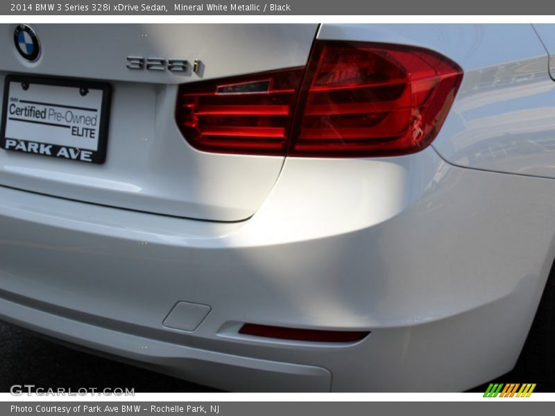 Mineral White Metallic / Black 2014 BMW 3 Series 328i xDrive Sedan