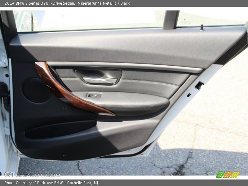 Mineral White Metallic / Black 2014 BMW 3 Series 328i xDrive Sedan