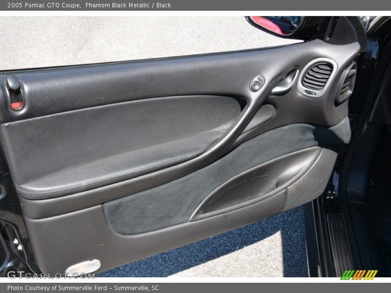Phantom Black Metallic / Black 2005 Pontiac GTO Coupe