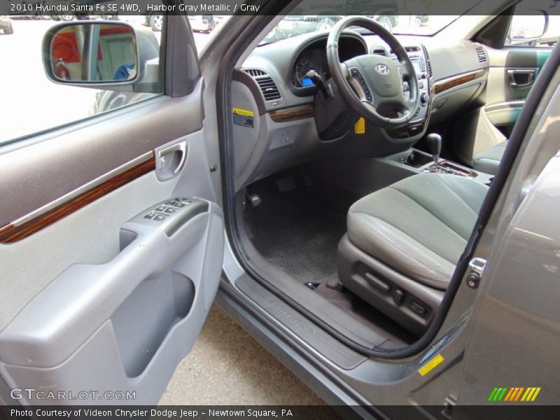 Harbor Gray Metallic / Gray 2010 Hyundai Santa Fe SE 4WD