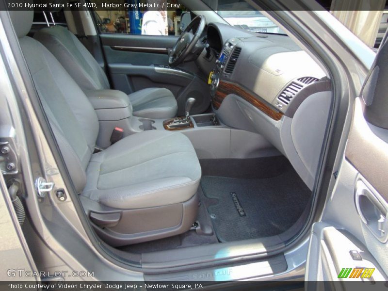 Harbor Gray Metallic / Gray 2010 Hyundai Santa Fe SE 4WD