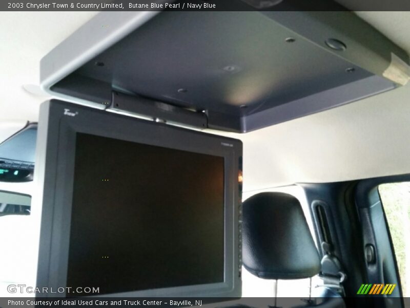 Butane Blue Pearl / Navy Blue 2003 Chrysler Town & Country Limited