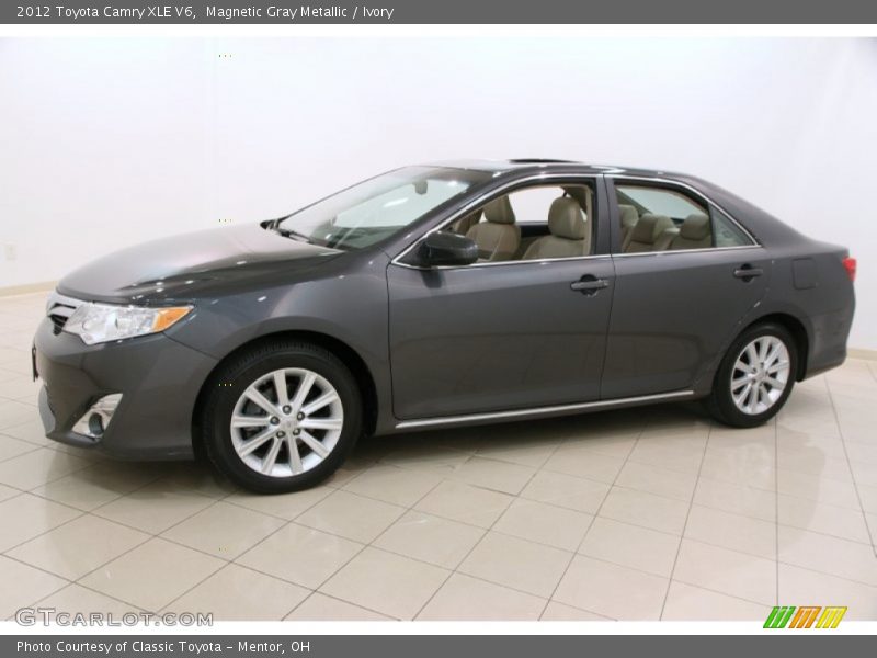 Magnetic Gray Metallic / Ivory 2012 Toyota Camry XLE V6