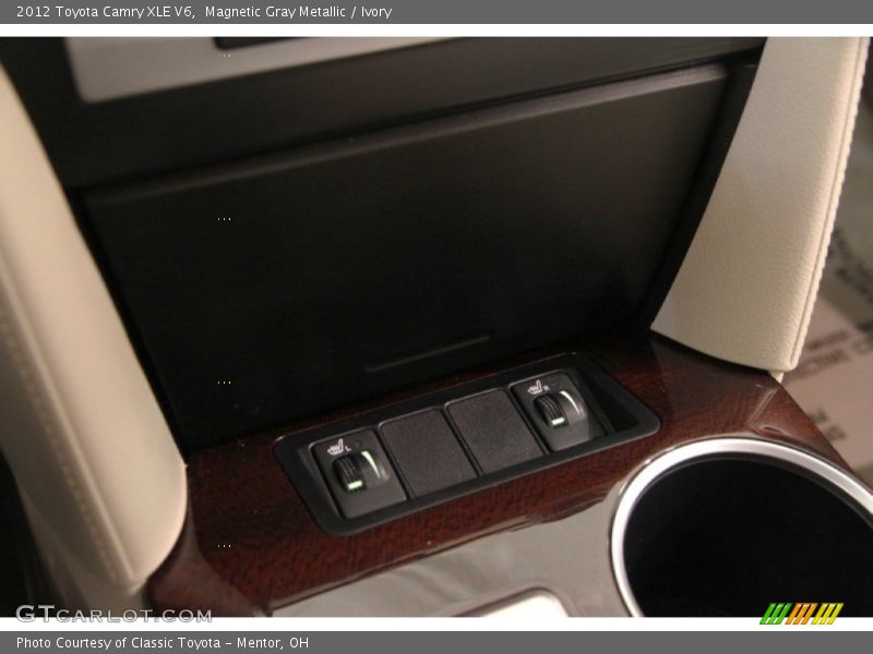 Magnetic Gray Metallic / Ivory 2012 Toyota Camry XLE V6
