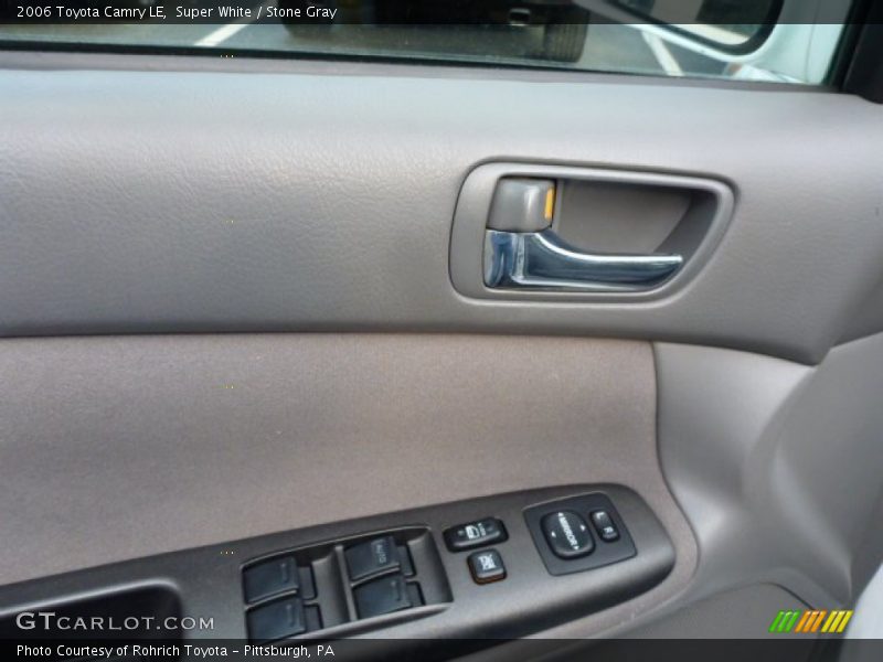 Super White / Stone Gray 2006 Toyota Camry LE