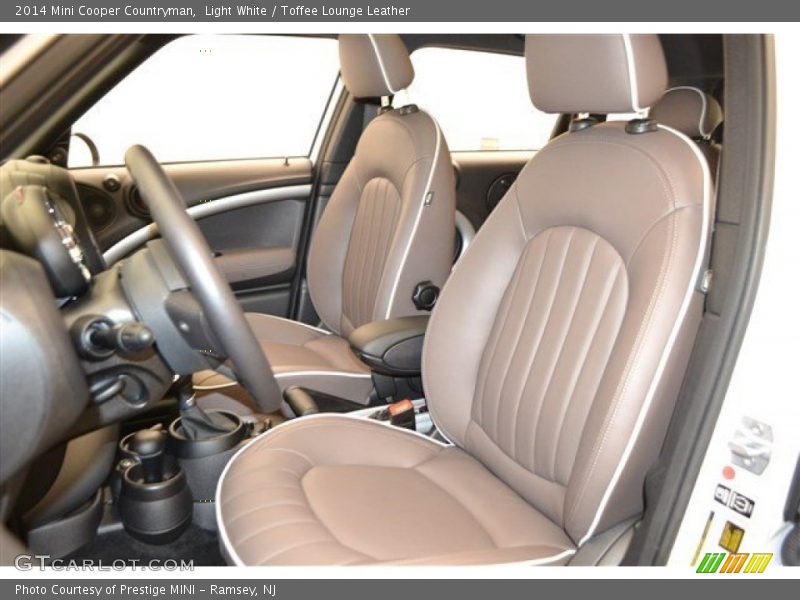 Light White / Toffee Lounge Leather 2014 Mini Cooper Countryman