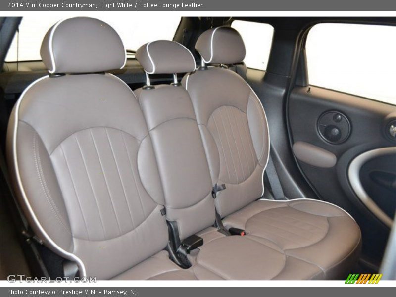 Light White / Toffee Lounge Leather 2014 Mini Cooper Countryman