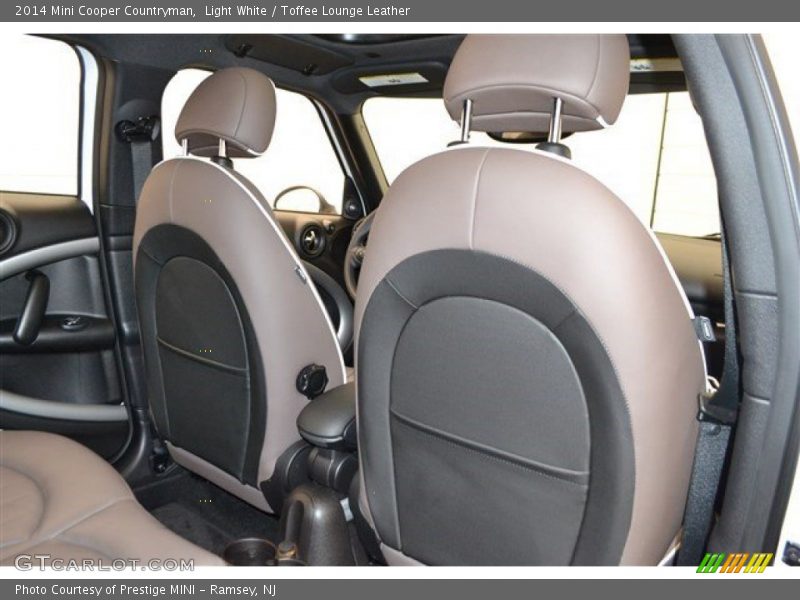 Light White / Toffee Lounge Leather 2014 Mini Cooper Countryman