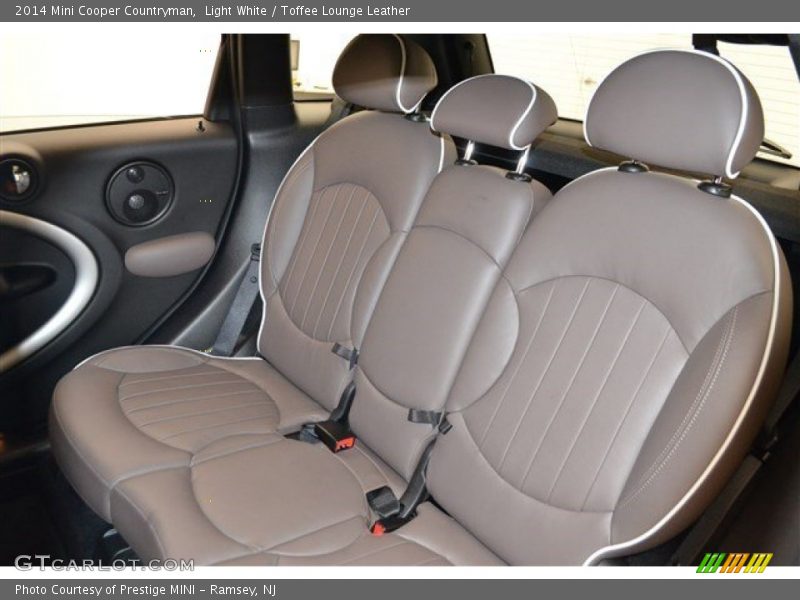 Light White / Toffee Lounge Leather 2014 Mini Cooper Countryman