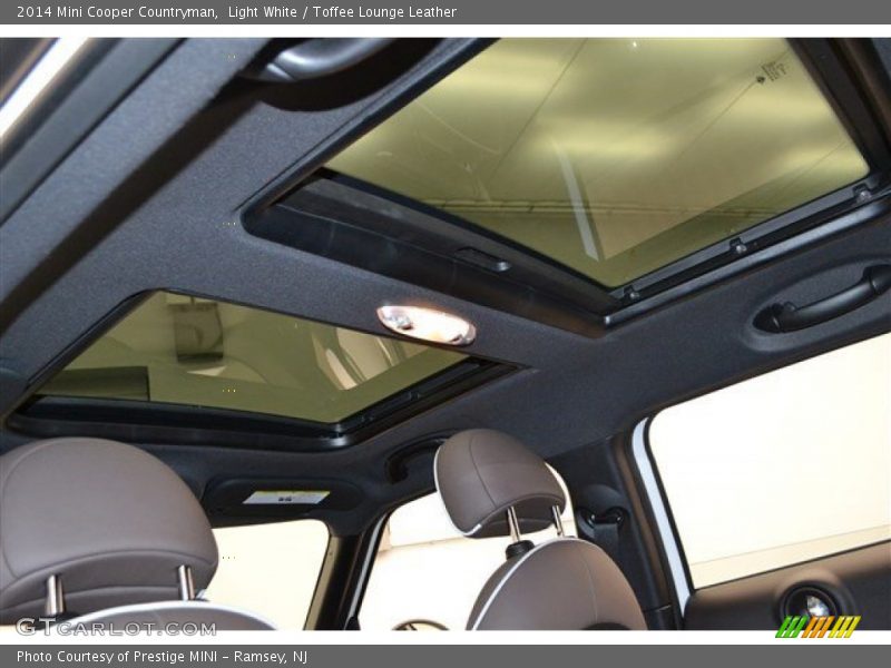 Light White / Toffee Lounge Leather 2014 Mini Cooper Countryman