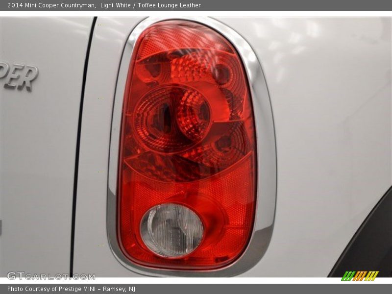 Light White / Toffee Lounge Leather 2014 Mini Cooper Countryman