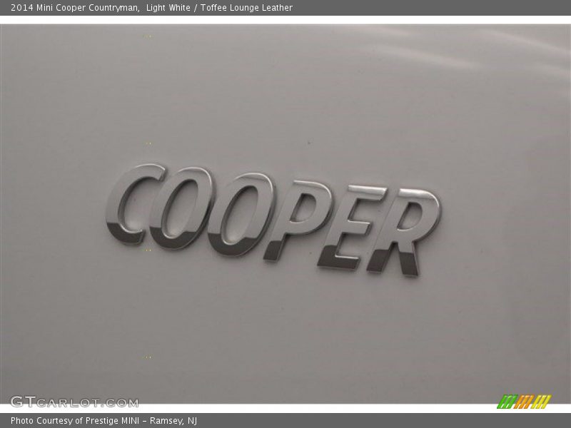 Light White / Toffee Lounge Leather 2014 Mini Cooper Countryman