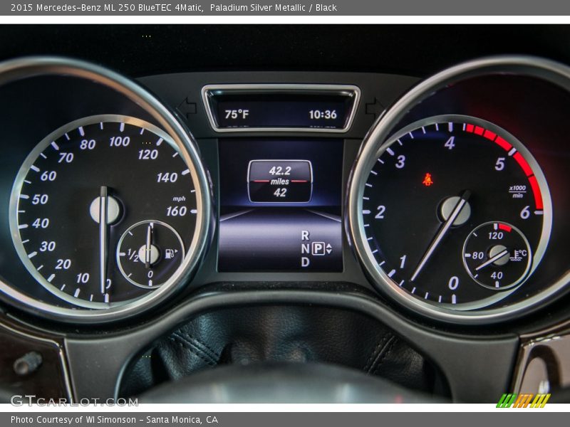 Paladium Silver Metallic / Black 2015 Mercedes-Benz ML 250 BlueTEC 4Matic