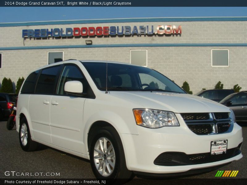 Bright White / Black/Light Graystone 2014 Dodge Grand Caravan SXT