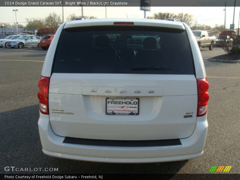 Bright White / Black/Light Graystone 2014 Dodge Grand Caravan SXT