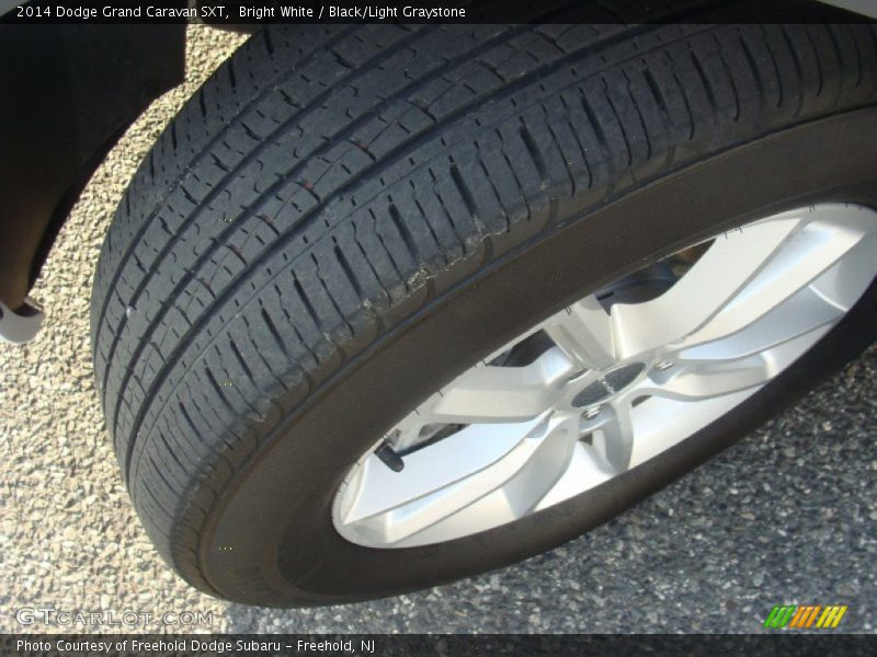 Bright White / Black/Light Graystone 2014 Dodge Grand Caravan SXT