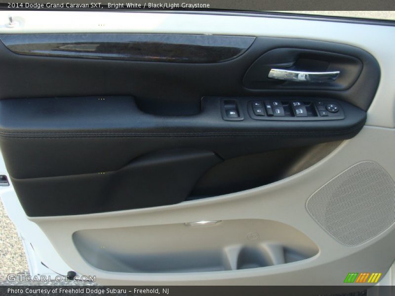 Bright White / Black/Light Graystone 2014 Dodge Grand Caravan SXT