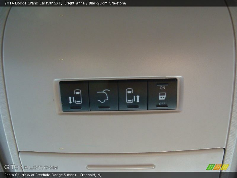 Bright White / Black/Light Graystone 2014 Dodge Grand Caravan SXT