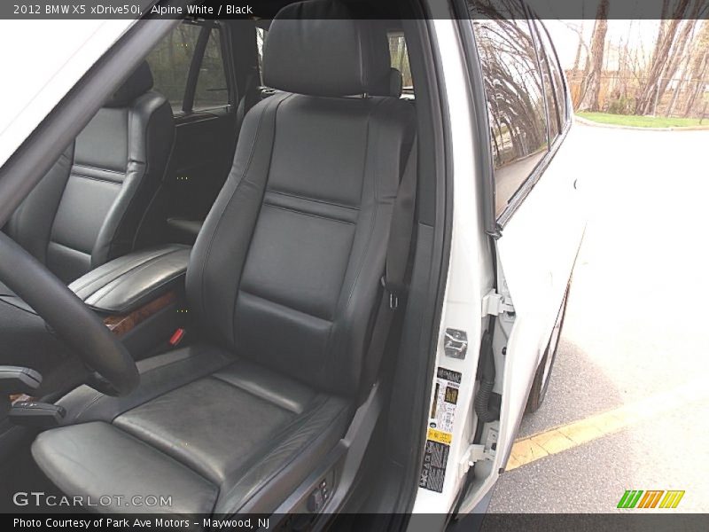 Alpine White / Black 2012 BMW X5 xDrive50i