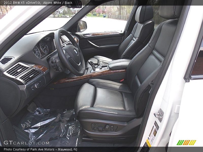 Alpine White / Black 2012 BMW X5 xDrive50i