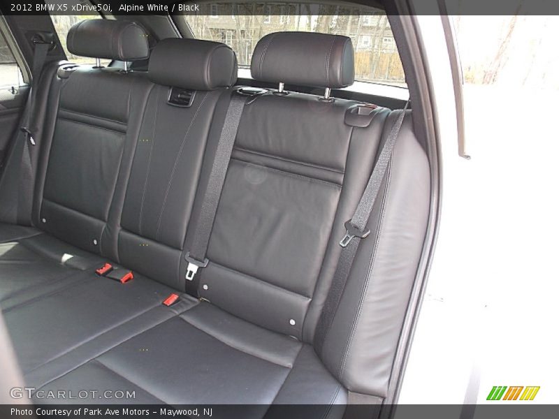 Alpine White / Black 2012 BMW X5 xDrive50i
