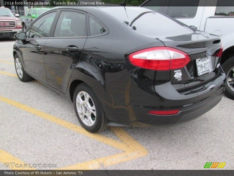 Tuxedo Black / Charcoal Black 2014 Ford Fiesta SE Sedan