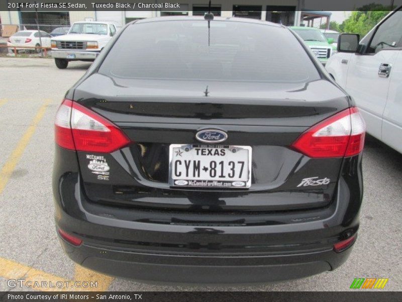 Tuxedo Black / Charcoal Black 2014 Ford Fiesta SE Sedan