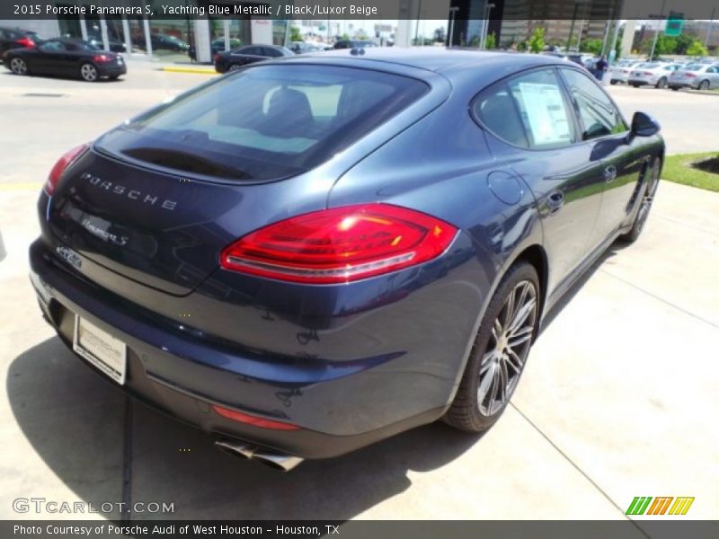 Yachting Blue Metallic / Black/Luxor Beige 2015 Porsche Panamera S