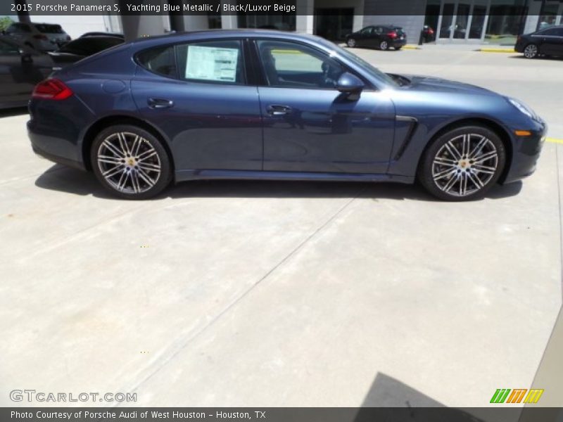 Yachting Blue Metallic / Black/Luxor Beige 2015 Porsche Panamera S