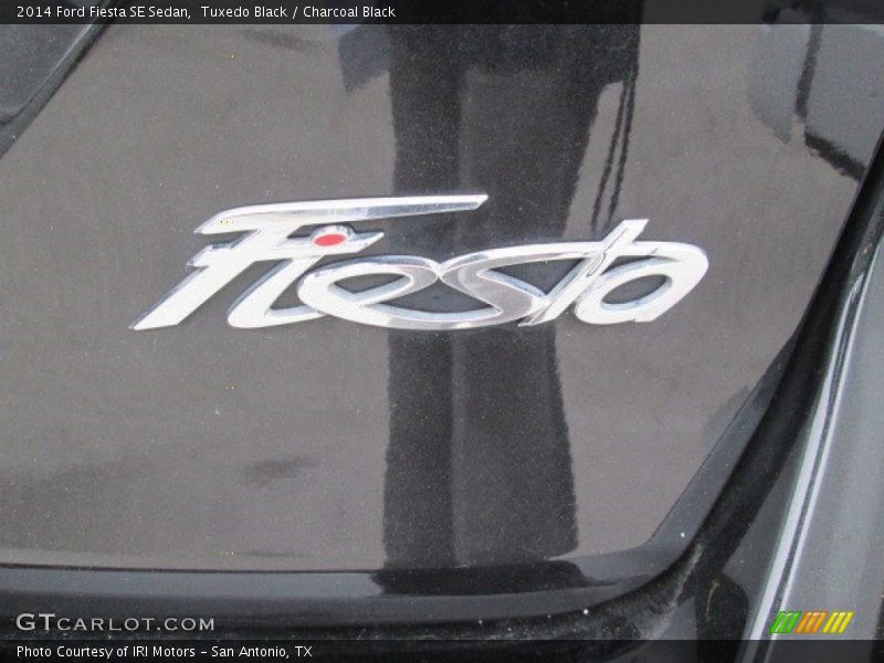 Tuxedo Black / Charcoal Black 2014 Ford Fiesta SE Sedan
