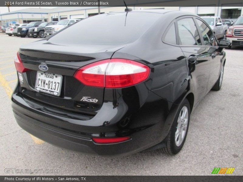 Tuxedo Black / Charcoal Black 2014 Ford Fiesta SE Sedan
