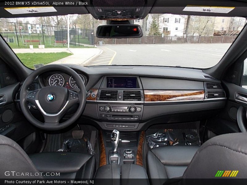 Alpine White / Black 2012 BMW X5 xDrive50i