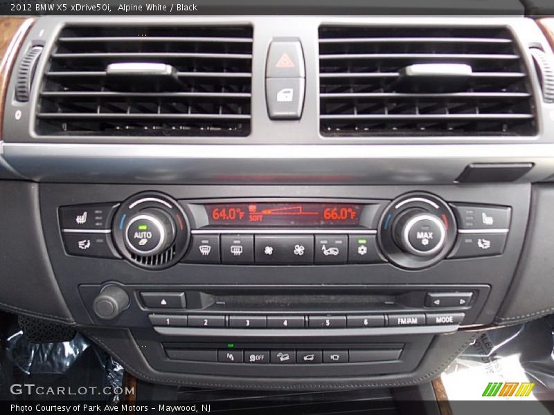 Alpine White / Black 2012 BMW X5 xDrive50i