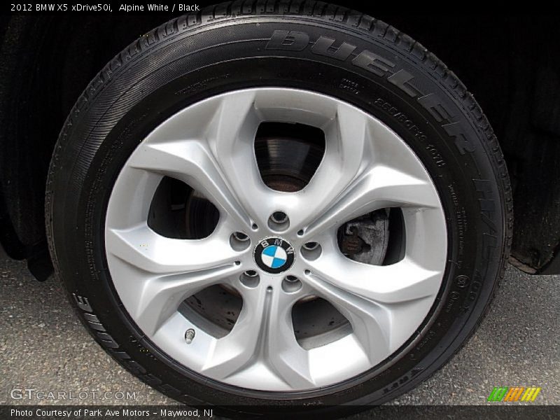 Alpine White / Black 2012 BMW X5 xDrive50i