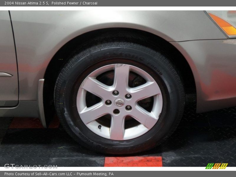  2004 Altima 2.5 S Wheel